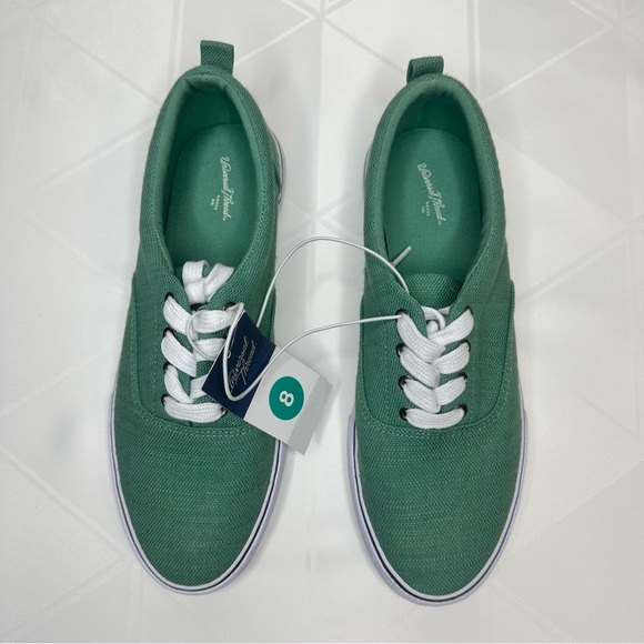 NWT Universal Thread Green Sneakers Men’s Size 8 - Picture 2 of 8